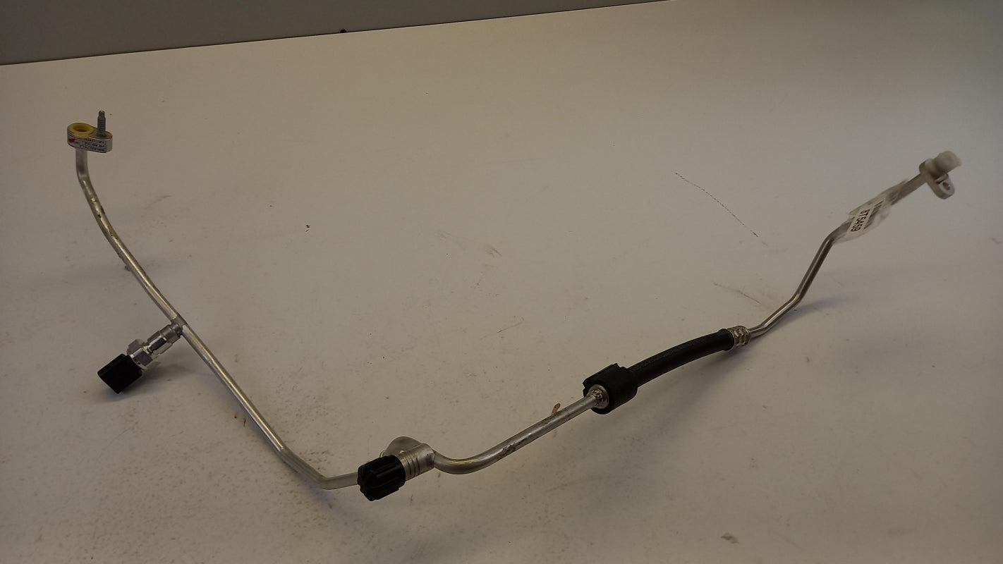Original AUDI A3 Q2 TT VW Golf Touran SKODA Karoq Kältemittelleitung 3Q0820741J