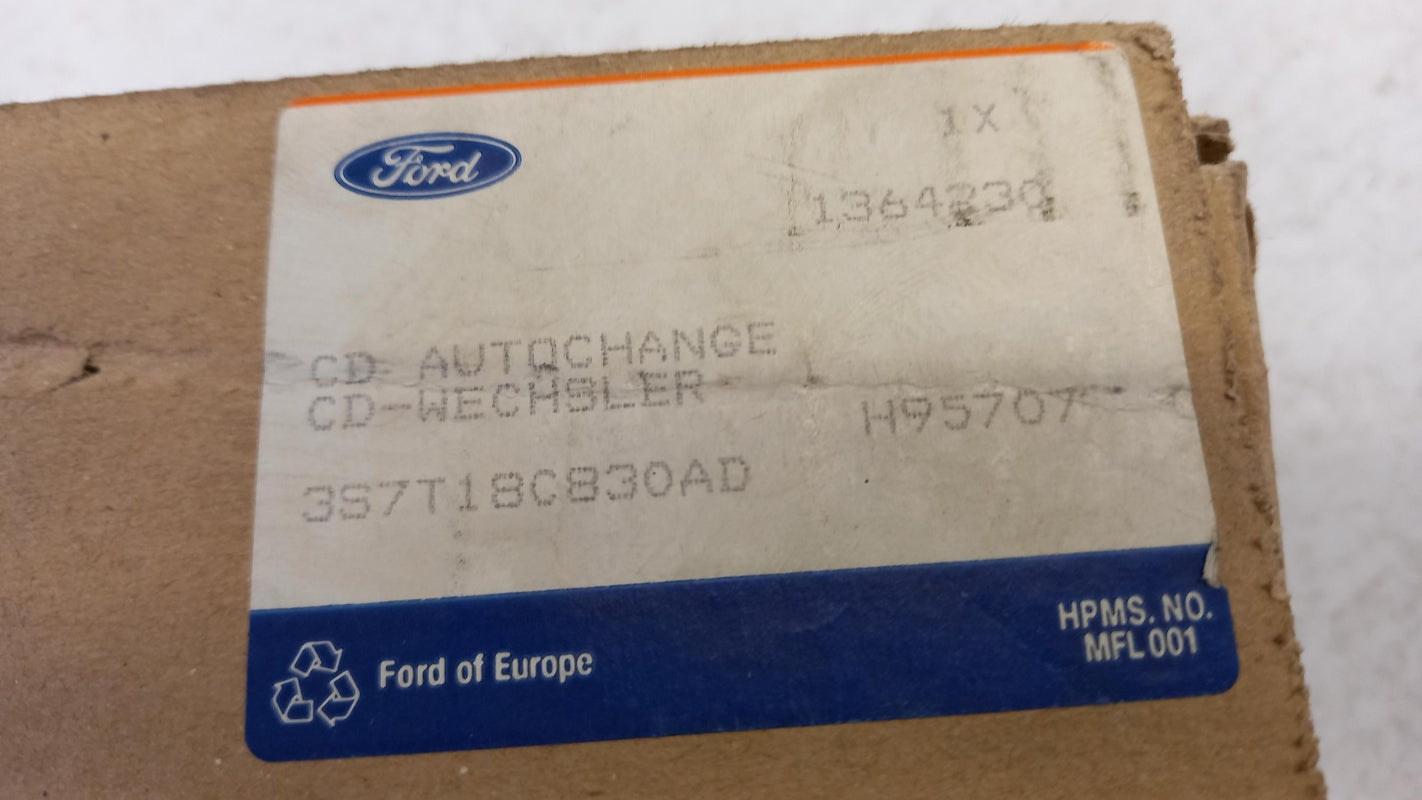 Original FORD C-MAX Mondeo Focus Galaxy Kuga CD-Wechsler 1364230