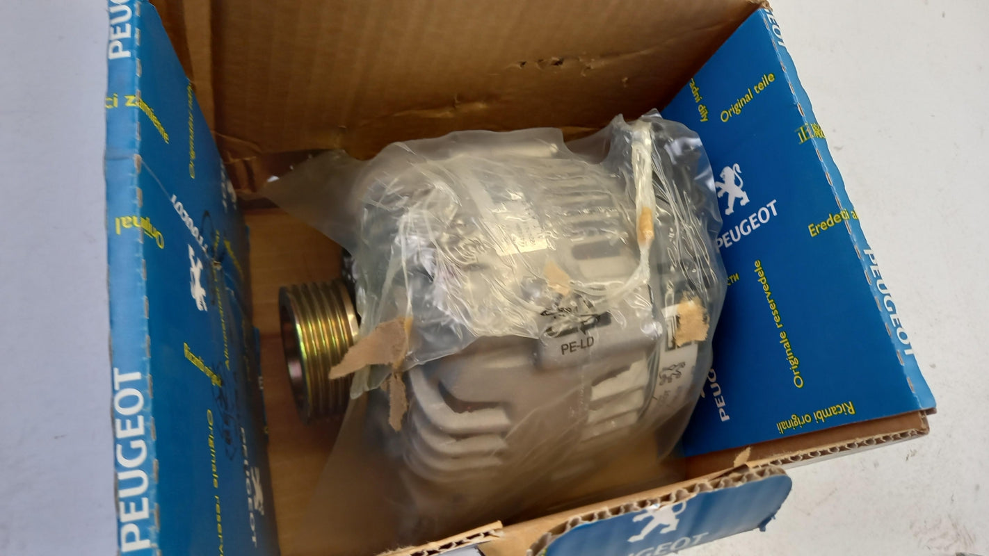 Original OE Peugeot Lichtmaschine 57055M