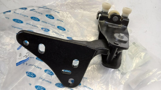 Original OE FORD Schiebetür Rollenführung 2683788