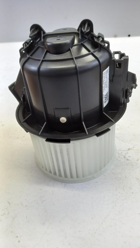 Original PEUGEOT 208 II 2008 II CITROEN DS3 Innenraumgebläse 9833380480
