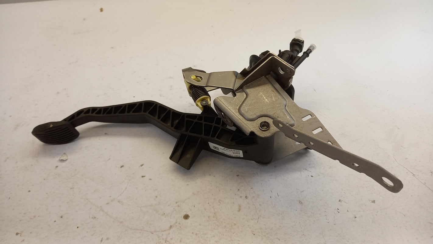 Original OE FORD Kupplungspedal 1868634