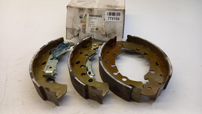 Original OE OPEL Bremsbackensatz 95517922