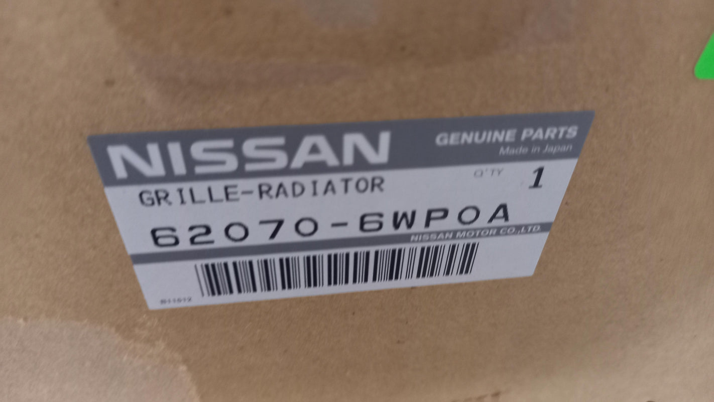 Original OE NISSAN QX70 FX (S51) Kühlergitter 620706WP0A