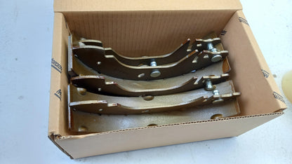 Original OE FORD Bremsbackensatz 1570220