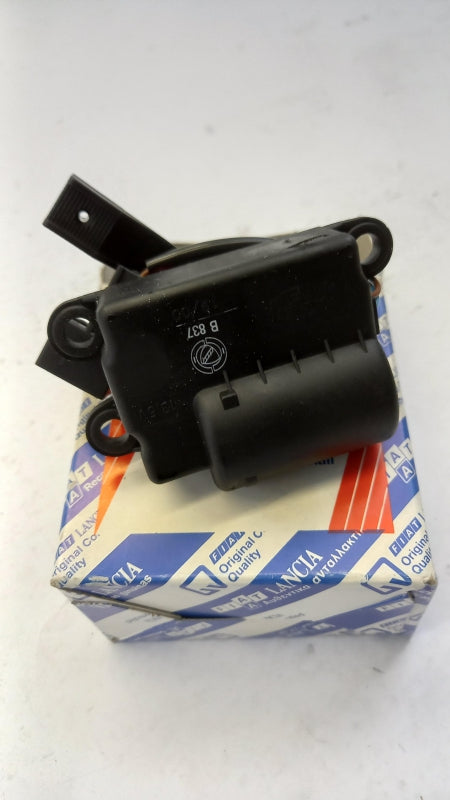 Original OE FIAT Elektromotor 82453627