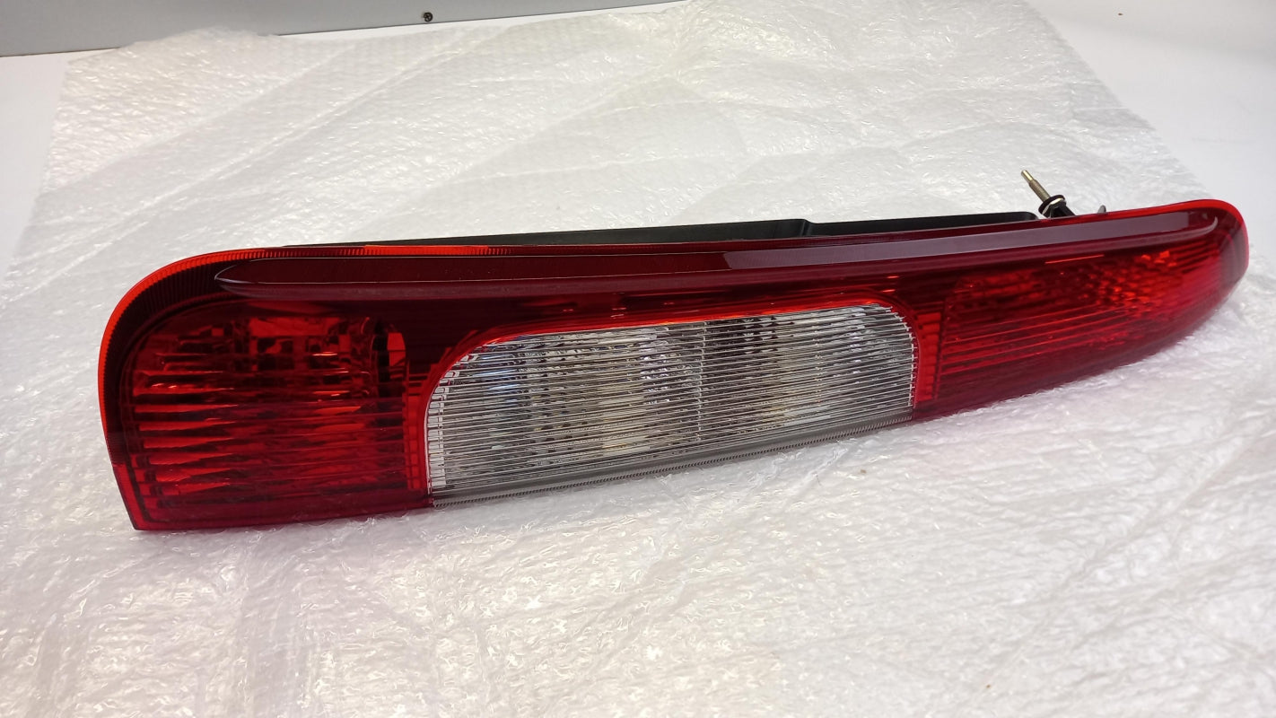 Original OE FORD Heckleuchte 1347455