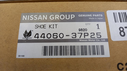 Original OE NISSAN Bremsbackensatz 4406037P25