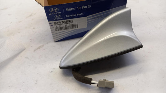 Original OE HYUNDAI/KIA 962103Z550N3S
