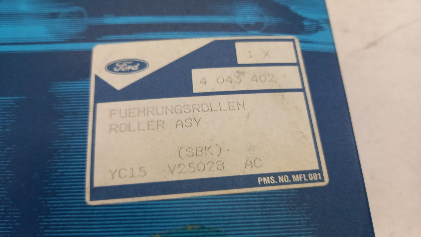 Original OE FORD Schiebetür Rollenführung 4043402