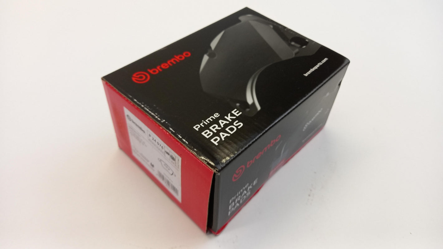 BREMBO Bremsbeläge für FORD VOLVO LAND ROVER P24076