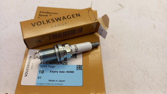 Original AUDI A4 A5 A6 A7 A8 Q5 Q7 VW Touareg Zündkerze LongLife 101905611G
