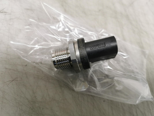 BOSCH für BMW 5er 7er X5 X6 Kraftstoffdruck Sensor 0281006245