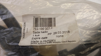 Original OE Volkswagen Kraftstoffschlauch 7E0130307P