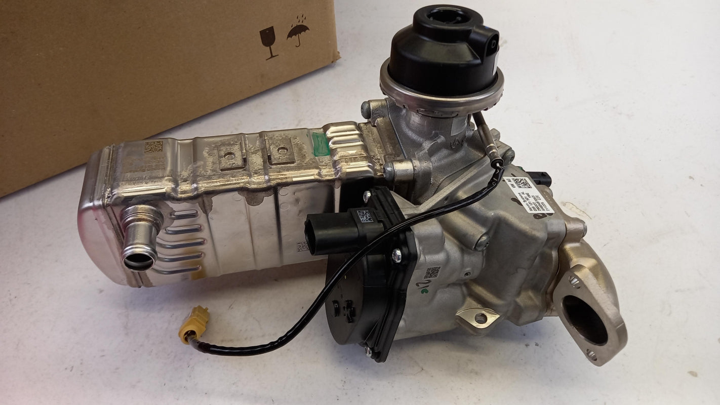 Original AUDI A4 A5 A6 Quattro A7 Q5 Q7 Q8 VW Touareg AGR Kühler 059131511EF