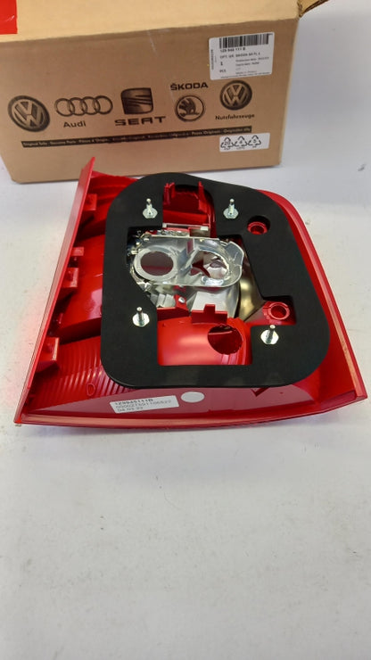 Original OE Volkswagen Heckleuchte 1Z9945111B