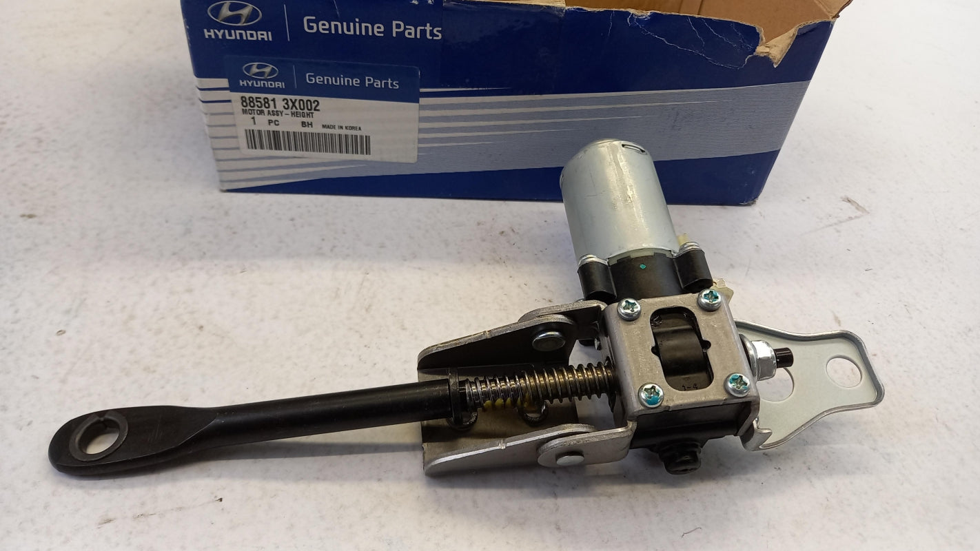 Original OE HYUNDAI/KIA Wischermotor 885813X002
