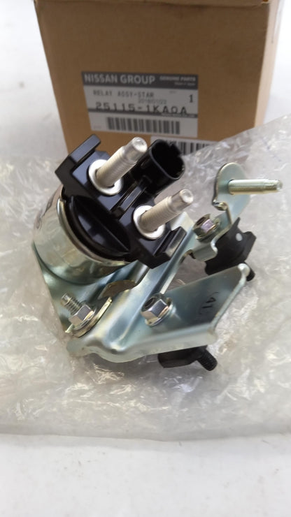 Original OE NISSAN Anlasser Relais 251151KA0A