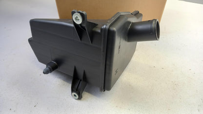Original OE NISSAN Lufteinlass Resonator 16585BU000