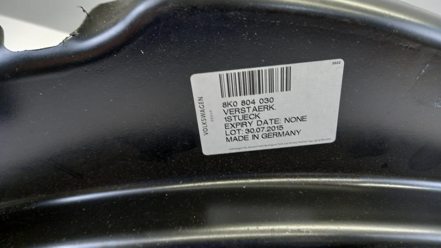 Original OE Volkswagen Kotflügel Halter 8K0804030