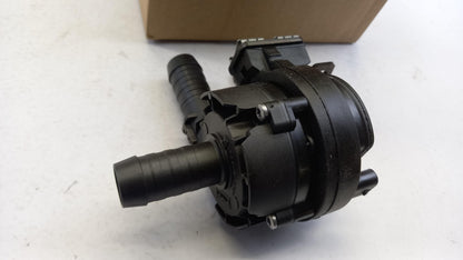 Original OE FORD Zusätzliche Wasserpumpe 2470015