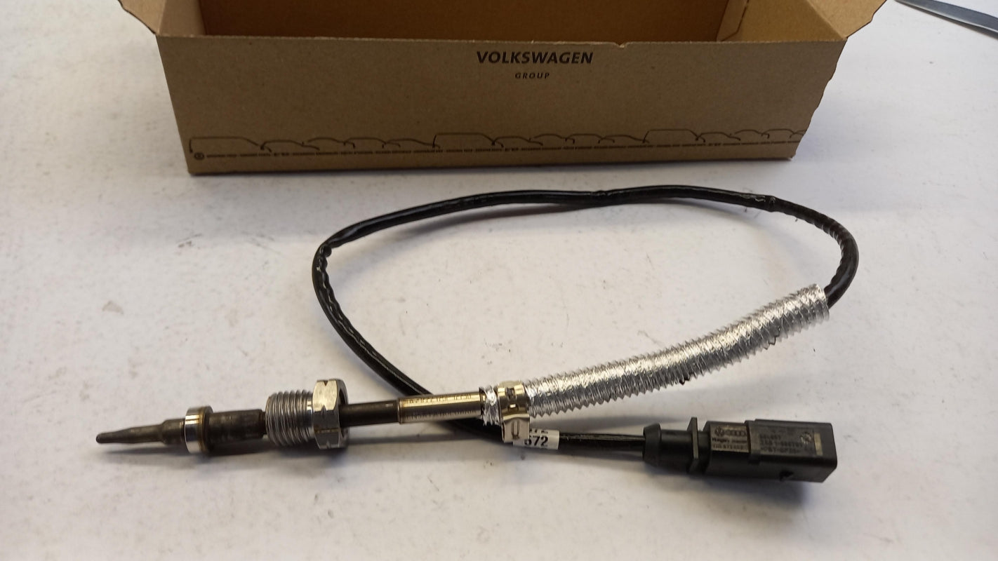 Original OE Volkswagen Abgastemperaturgeber 05L906088AM