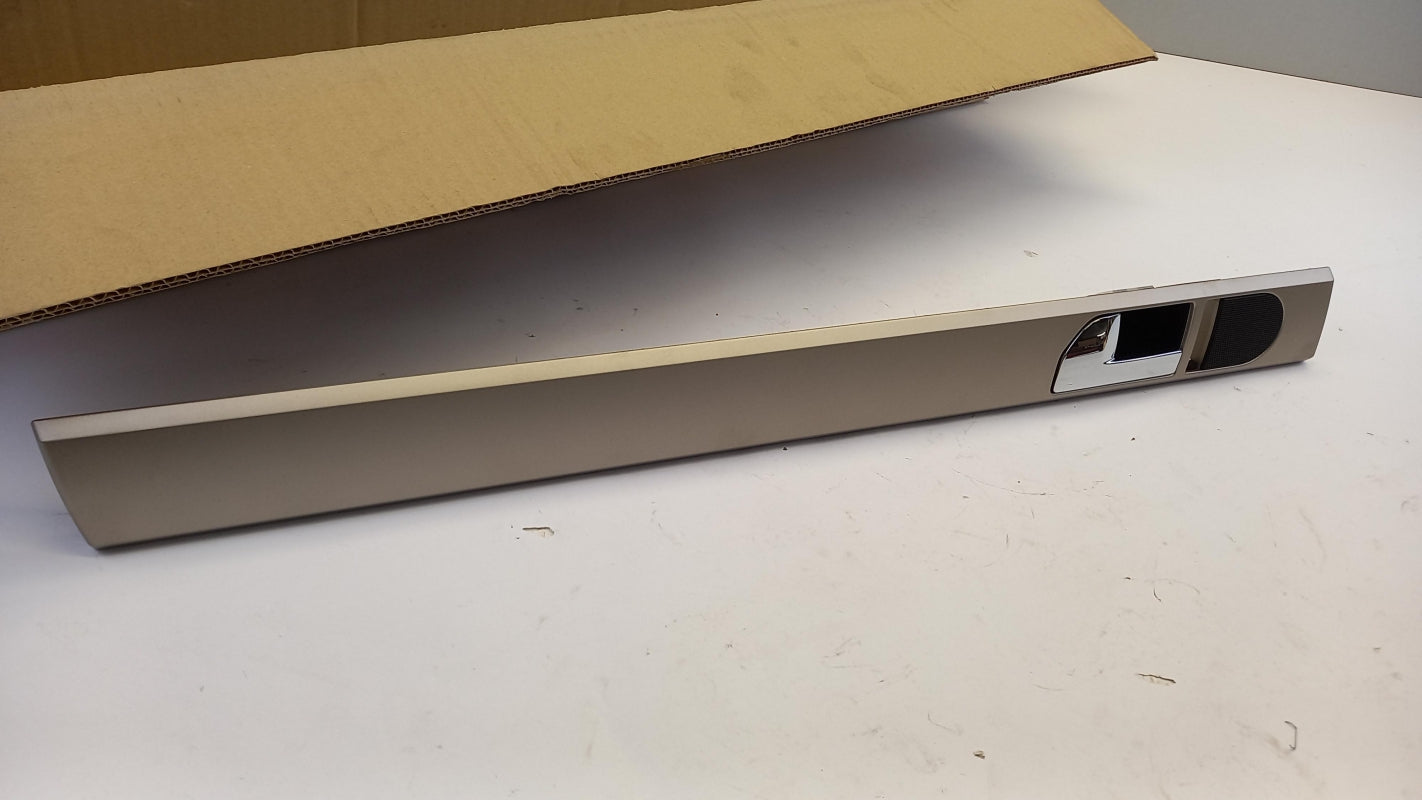 Original VW Touareg 7L Türblende titanium metallic hinten links 7L6867085B4V7