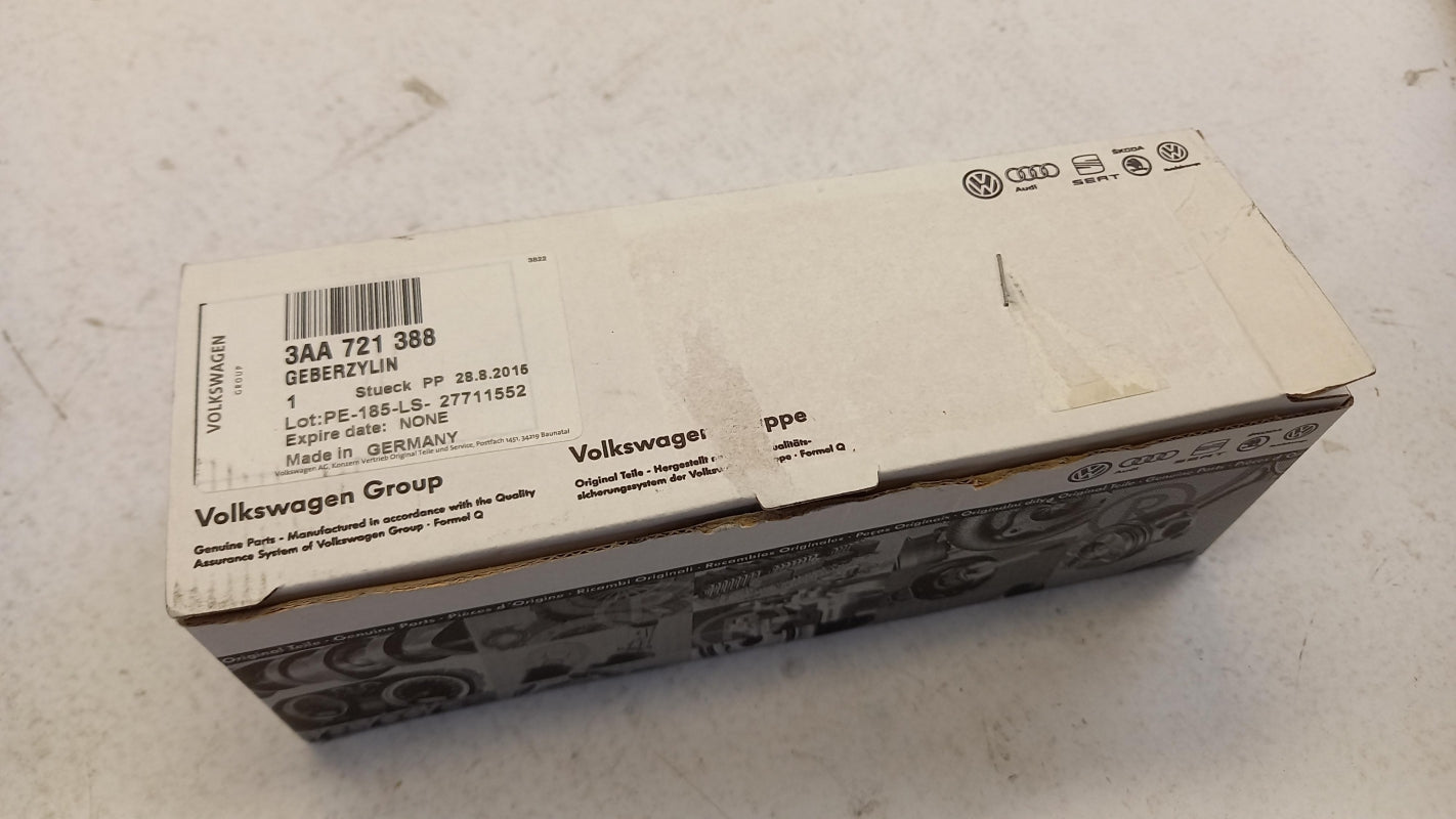 Original OE Volkswagen Kupplungsgeberzylinder 3AA721388