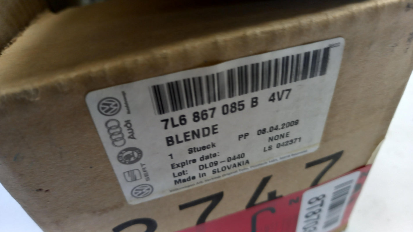 Original VW Touareg 7L Türblende titanium metallic hinten links 7L6867085B4V7