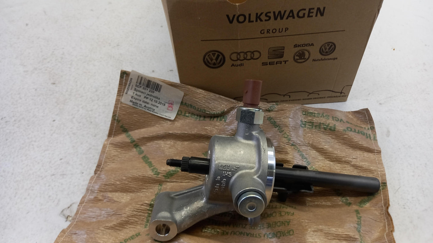 Original OE Volkswagen Schaltstange 0CF301230