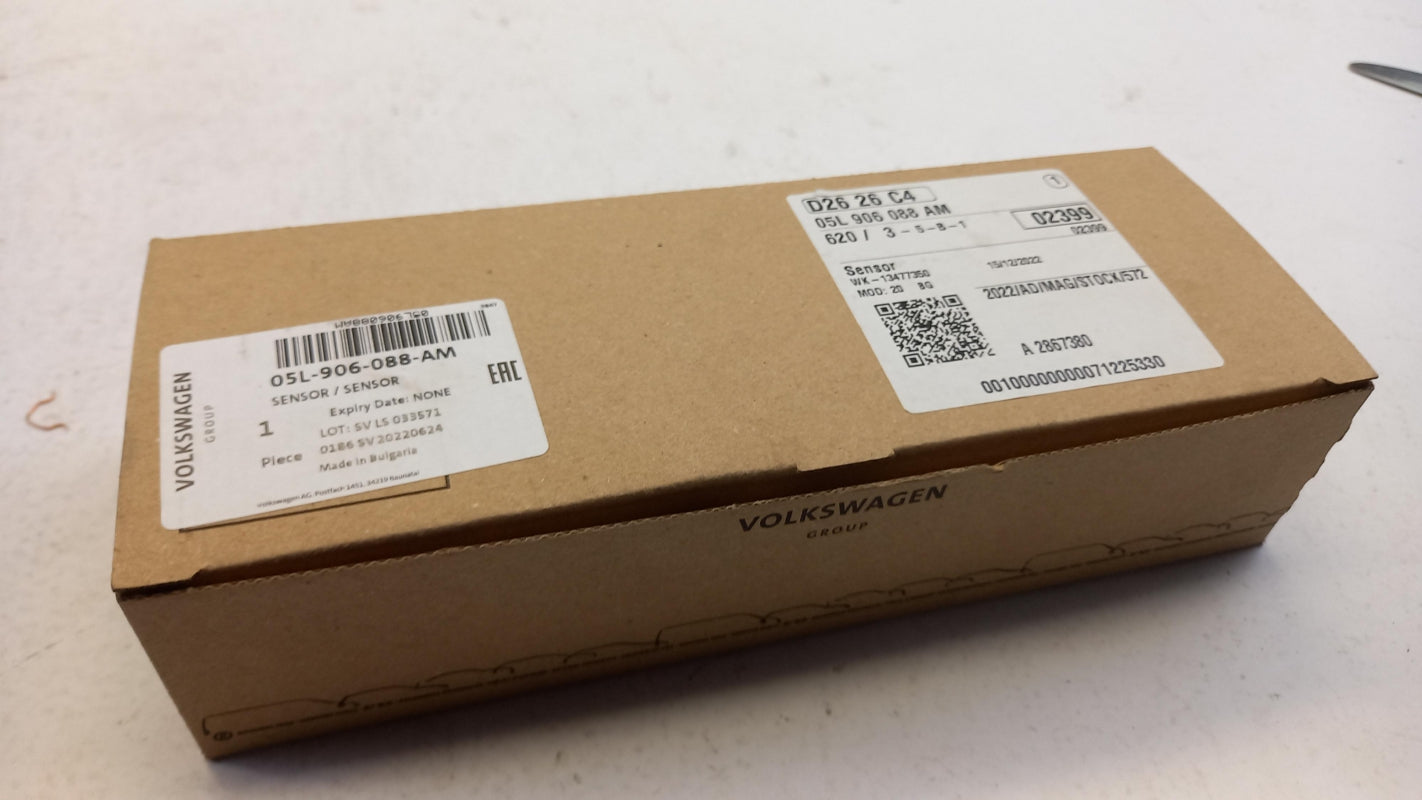 Original OE Volkswagen Abgastemperaturgeber 05L906088AM