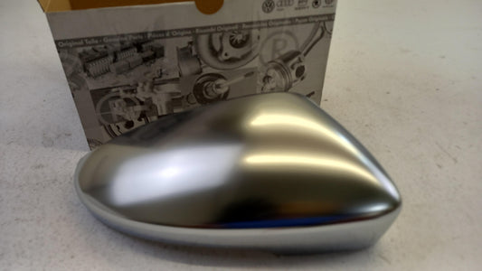 Original VW Passat B7 Beetle Scirocco Außenspiegelkappe alu rechts 3AA8575383Q7