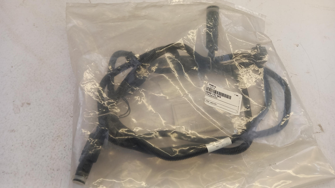 Original AUDI Q7 4M Transferleitung für Reduktionsmittel unten hinten 4M0131962