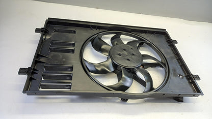 Original AUDI A3 SKODA Octavia Superb VW Golf Motorkühlung Lüfter 5Q0121203CD