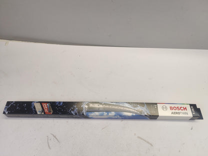 BOSCH für VW Golf VII Caddy V PEUGEOT 3008 II Wischerblättersatz 3397007557