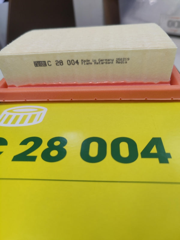 MANN-FILTER Luftfilter C28004