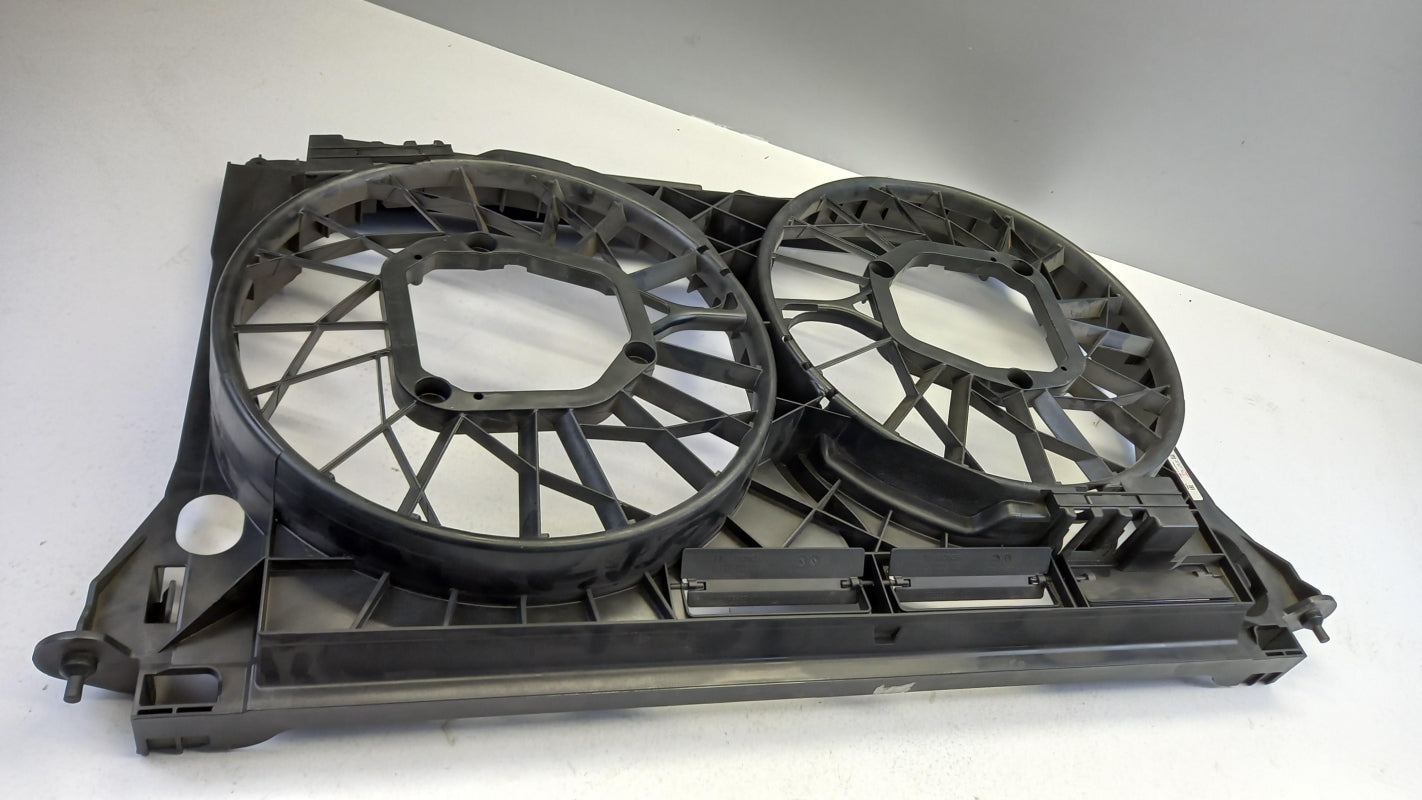 Original AUDI A8/S8 4E 2004-2007 3.7l 4.2l Motor Kühlerlüfter 4E0121207A