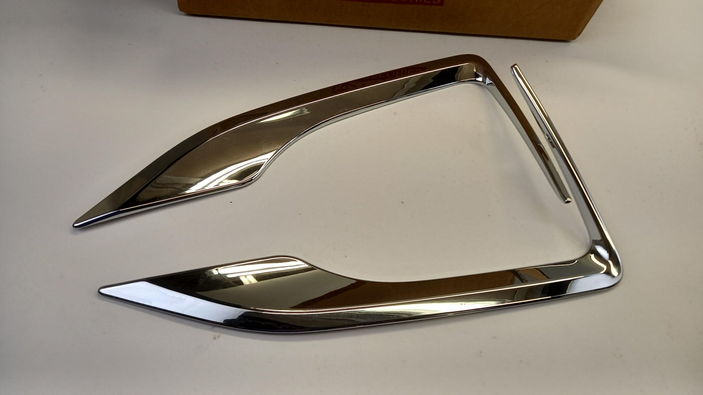 Original OE TOYOTA Stoßstangen Zierleiste PW4010D00001