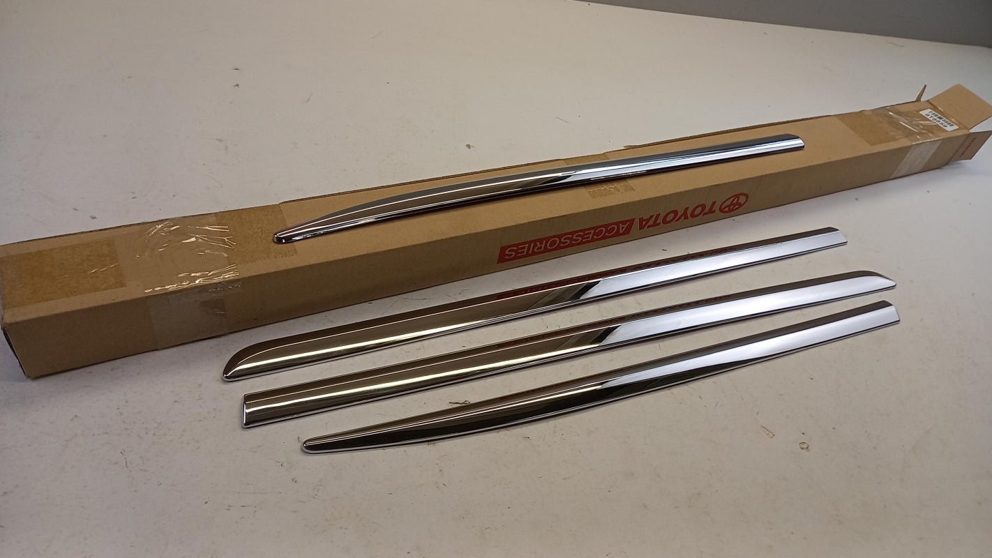 Original TOYOTA Yaris 2013-2020 5-Türer Türzierleistensatz PZ415B2491ZB