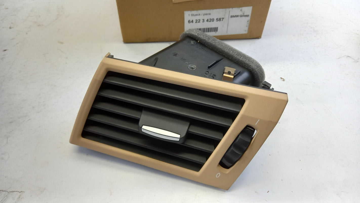 Original BMW X3 E83 Luftdüse Ausströmer beige links 64223420587