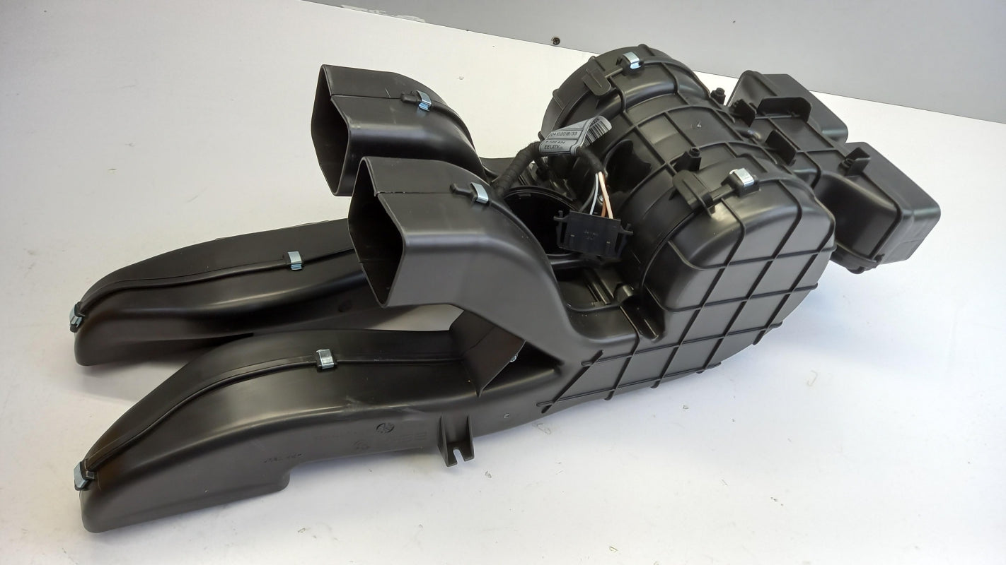 Original OE BMW Heizgehäuse 64119139196