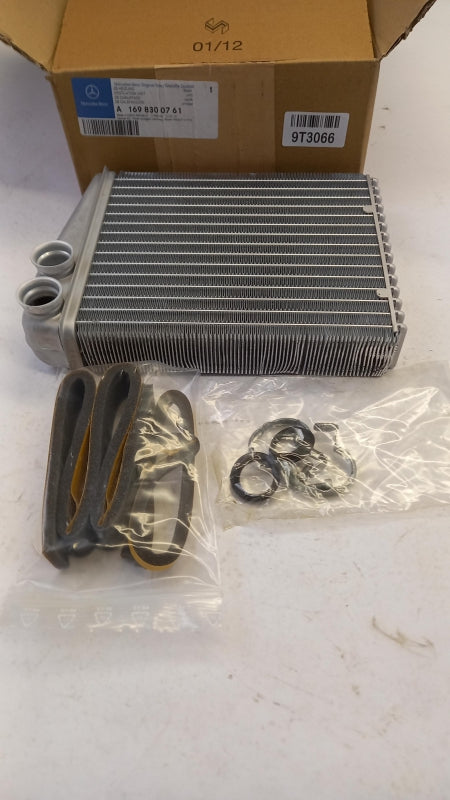 Original MERCEDES-BENZ A-klasse W169 B-klasse W245 Wärmetauscher A1698300761