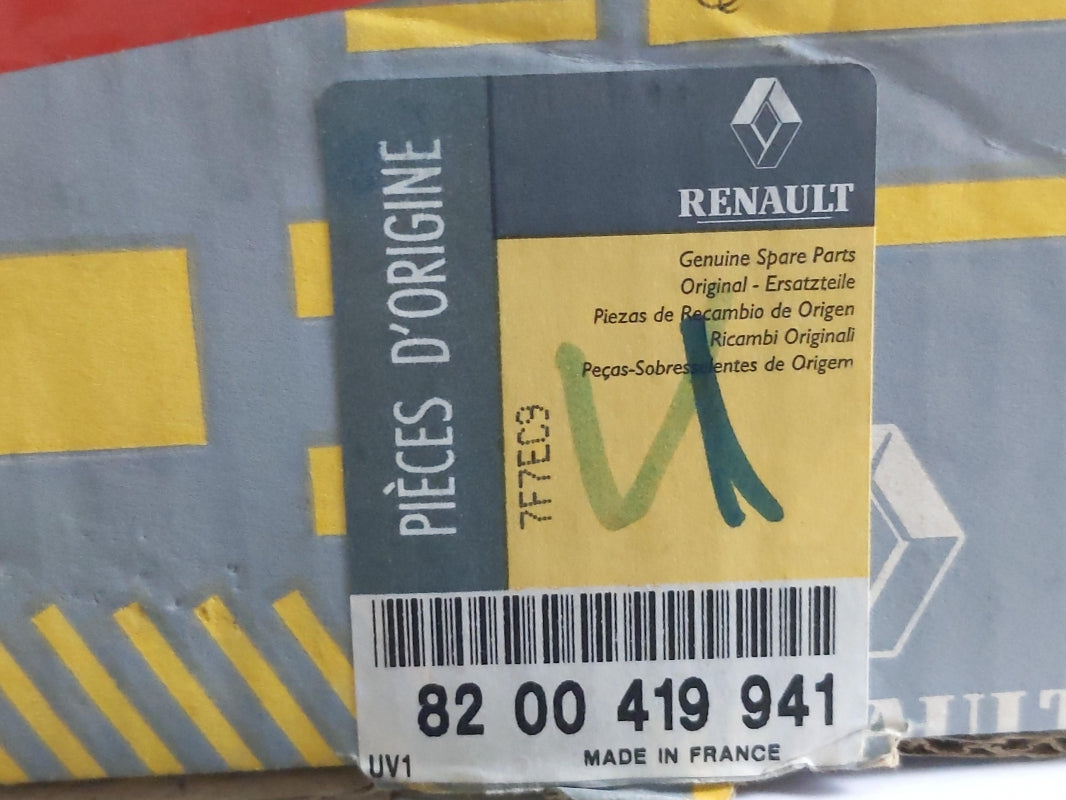 Original OE RENAULT Heckleuchte 8200419941