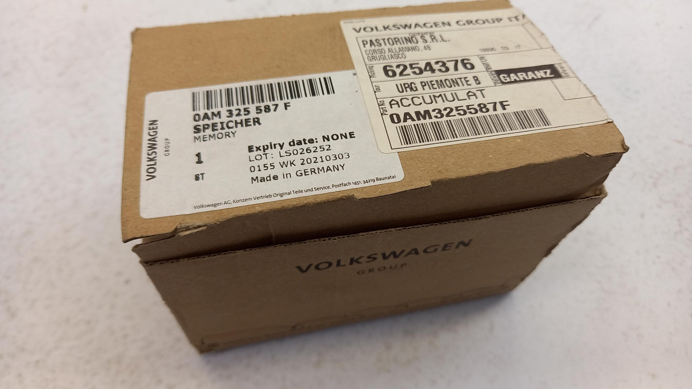 Original OE Volkswagen Druckspeicher 0AM325587F