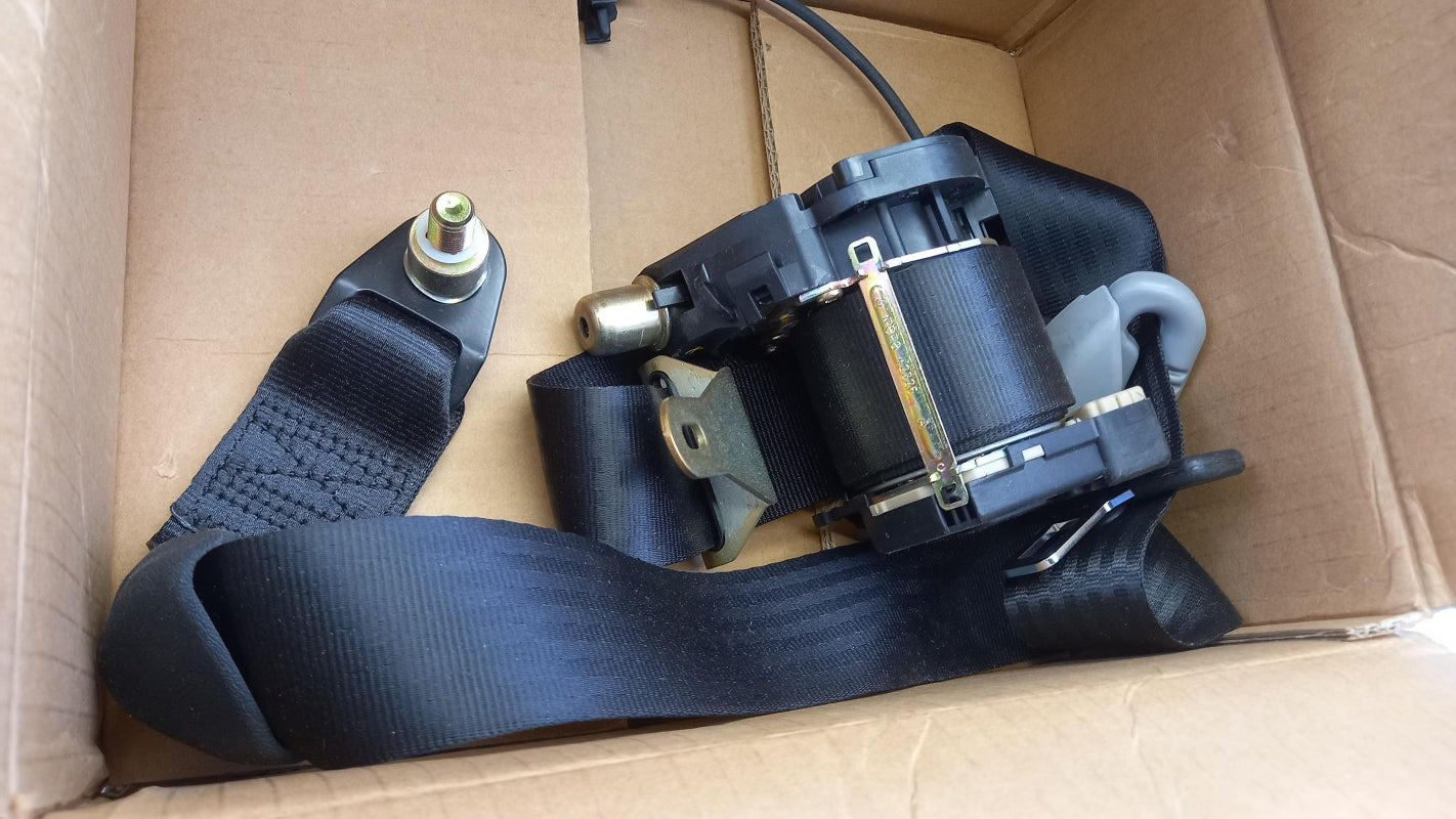 Original OE MITSUBISHI Sicherheitsgurt MR576915XA