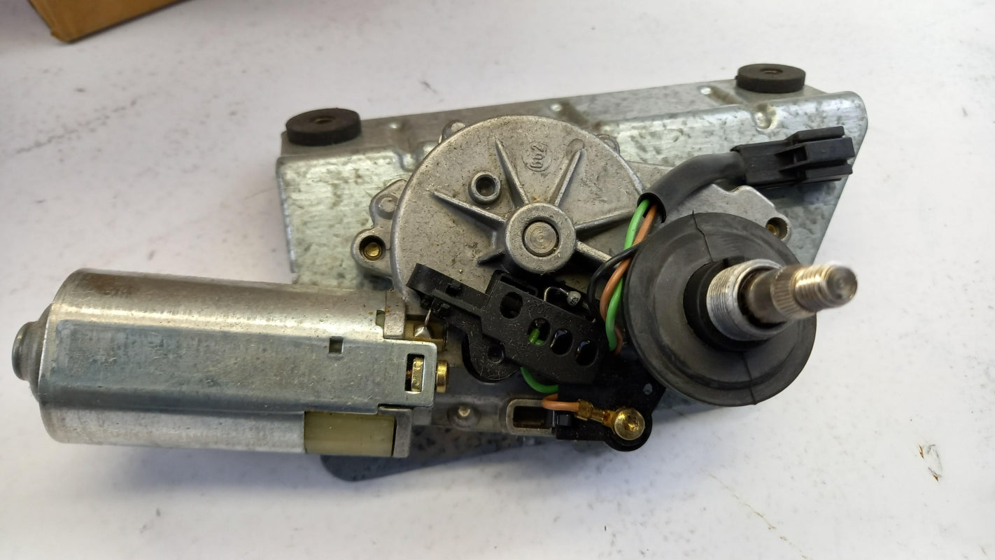 Original OE MITSUBISHI Wischermotor MR245545