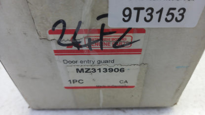 Original OE MITSUBISHI Einstiegsleiste MZ313906