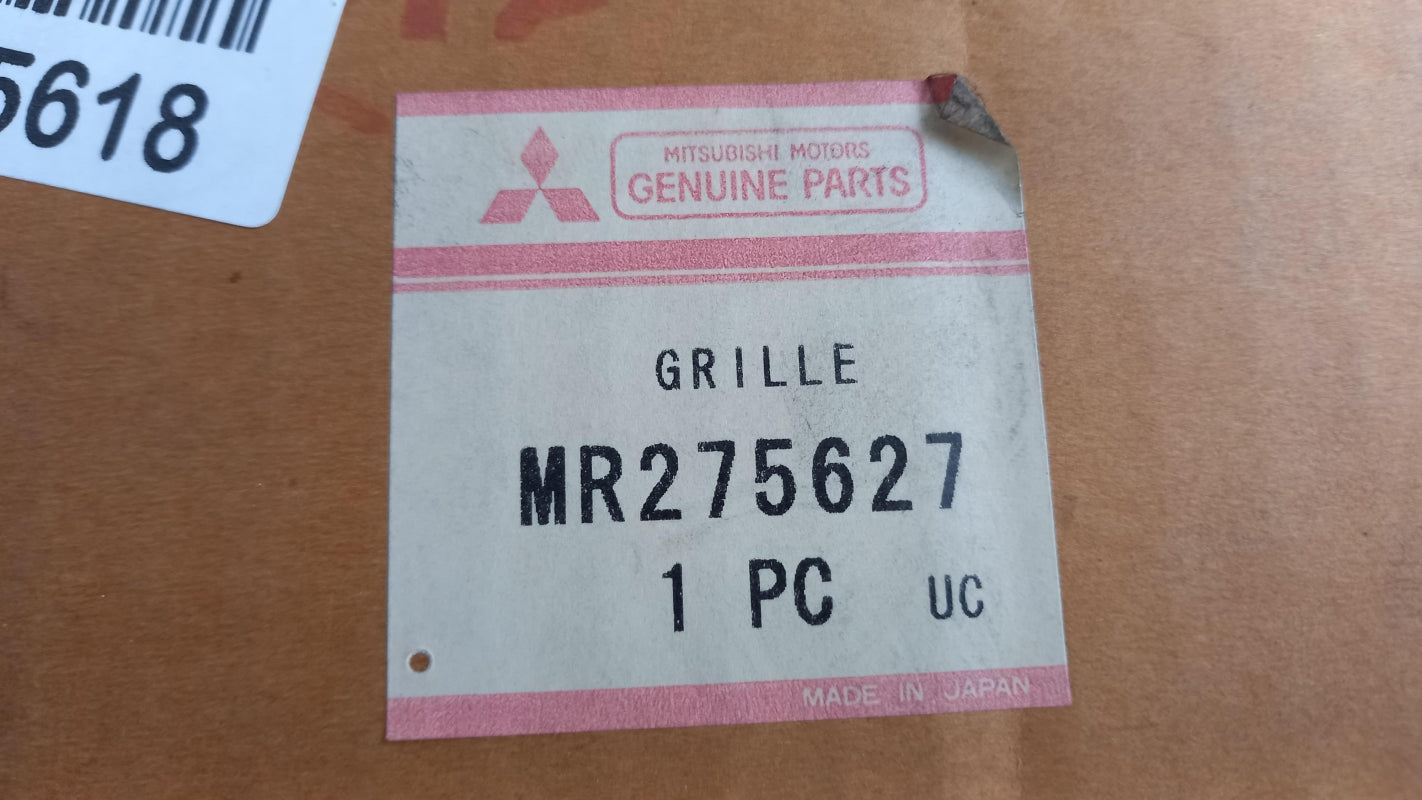 Original MITSUBISHI Chariot Grandis Space Wagon Kühlergitter MR275627