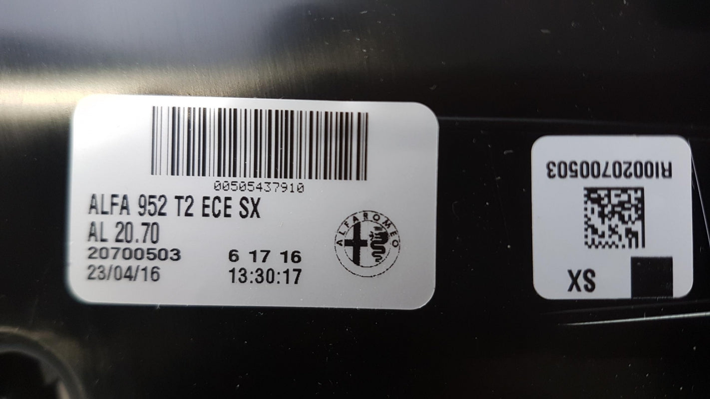 Original ALFA ROMEO GIULIA 952 2016 Rückleuchte Heckleuchte links 50543791