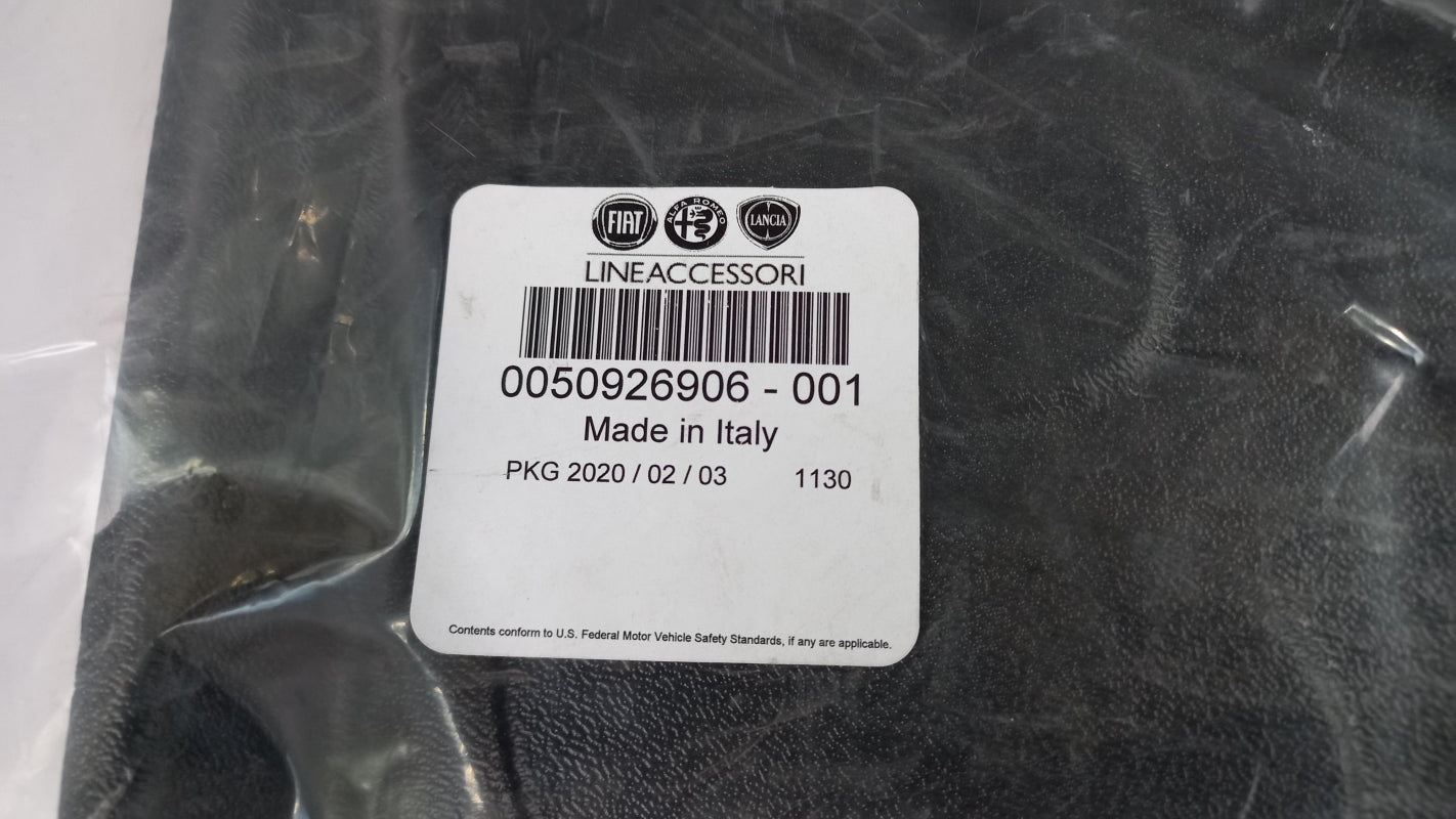 Original FIAT 500L Kofferraummatte Kofferraumwanne Kofferraumschutz 50926906